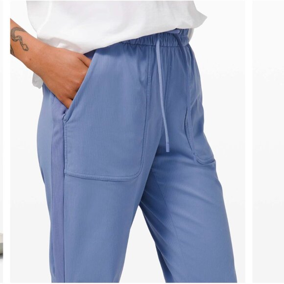 Lululemon Beyond the Studio Jogger Water Drop Blue - Size 0 - Picture 10 of 11